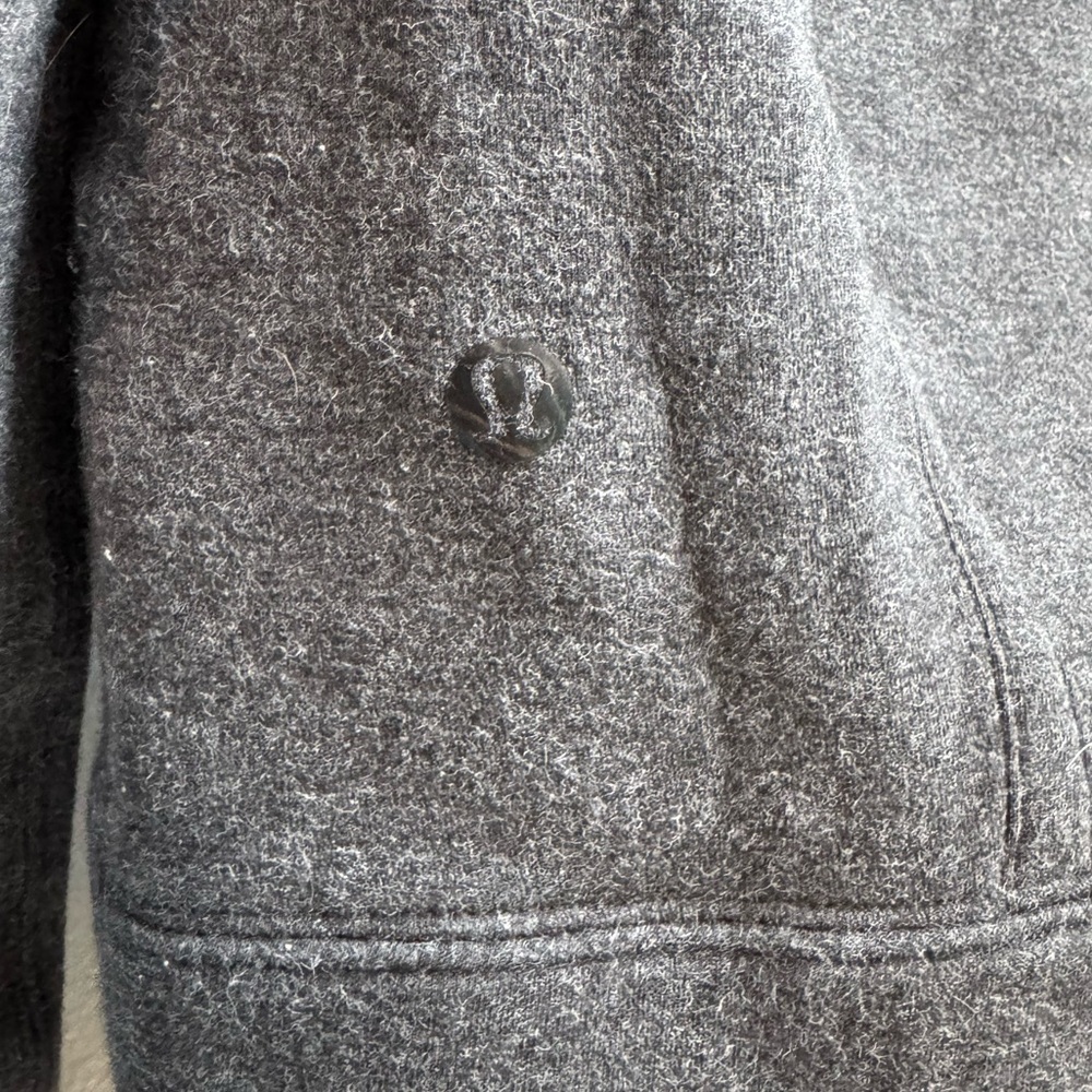 Lululemon City Bound Turtleneck with Front Pocket - Picture 3 of 4